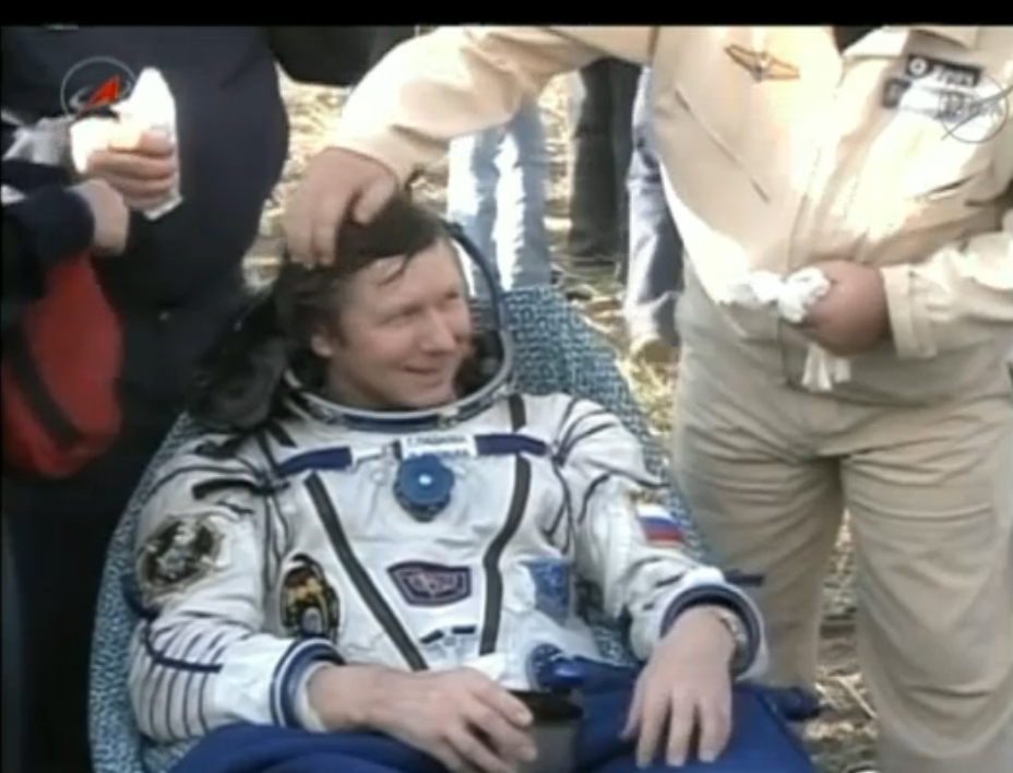 Space Commander Back on Earth: Expedition 32
