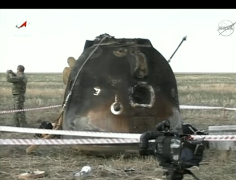 Expedition 32 Landing: Soyuz Capsule