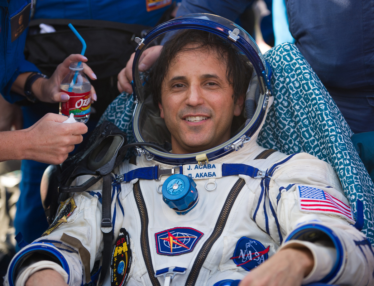 Expedition 32 Landing
