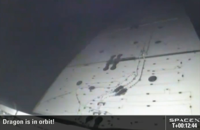 Dragon Spacecraft Solar Wings Deployed: CRS-1