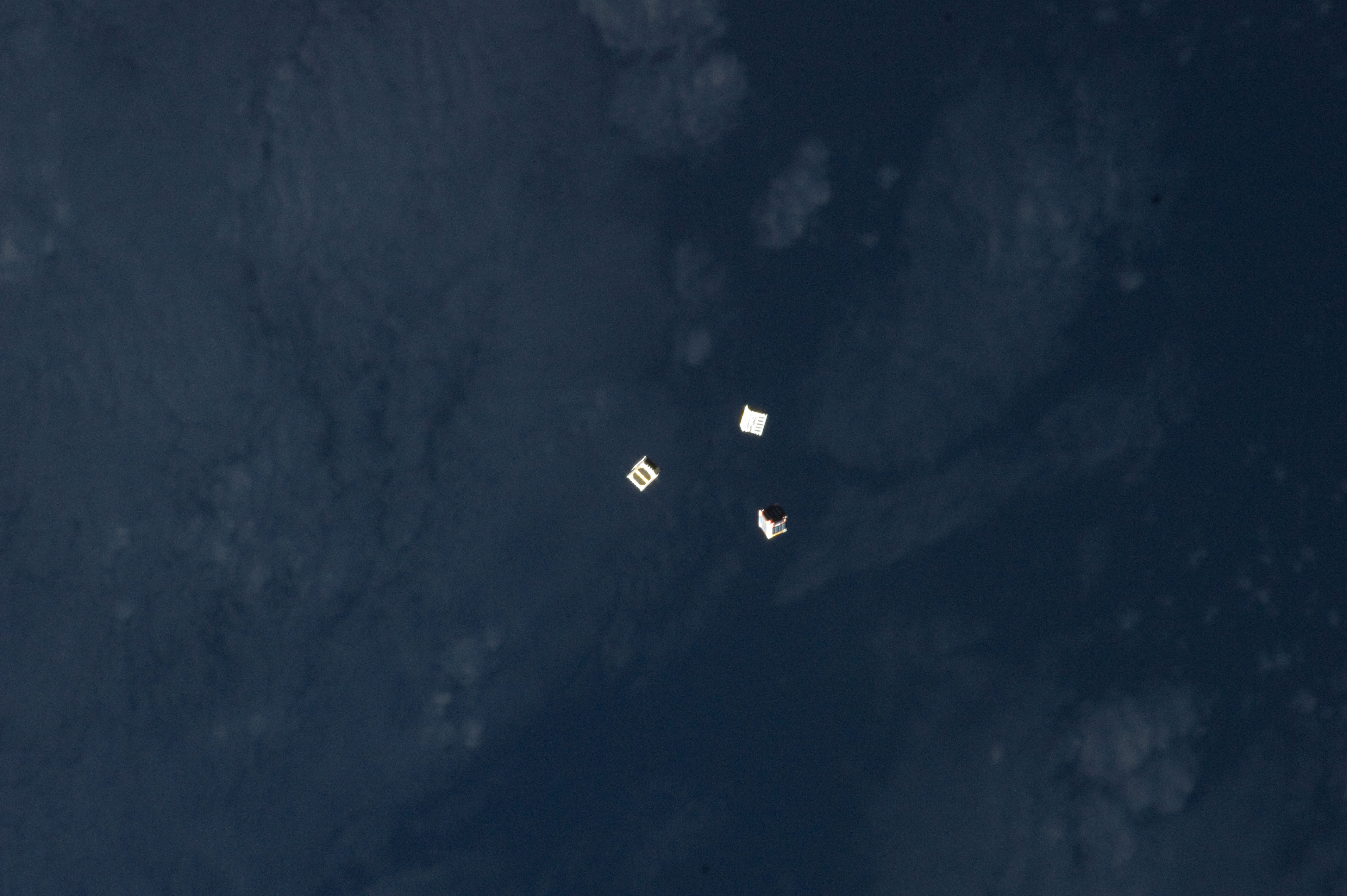 Tiny Cubesat Satellites Deployment
