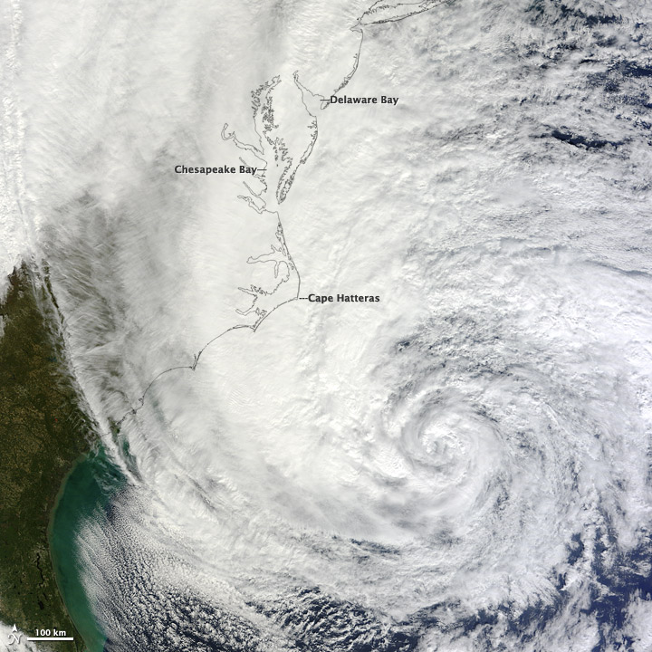 'Frankenstorm' Full Moon: Hurricane Sandy's Impact Amplified by Lunar Event