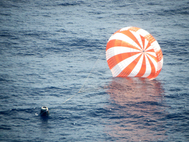 SpaceX Dragon Splashdown