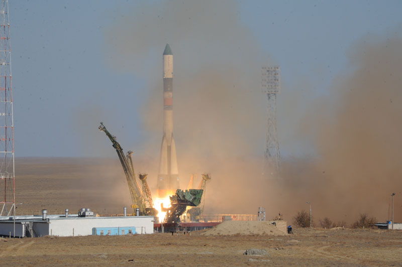Unmanned Spacecraft Progress M-17M Launched