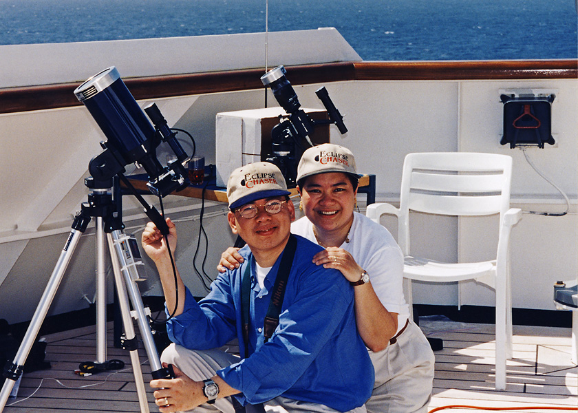 Total Solar Eclipse 1998: Eclipse Chasers