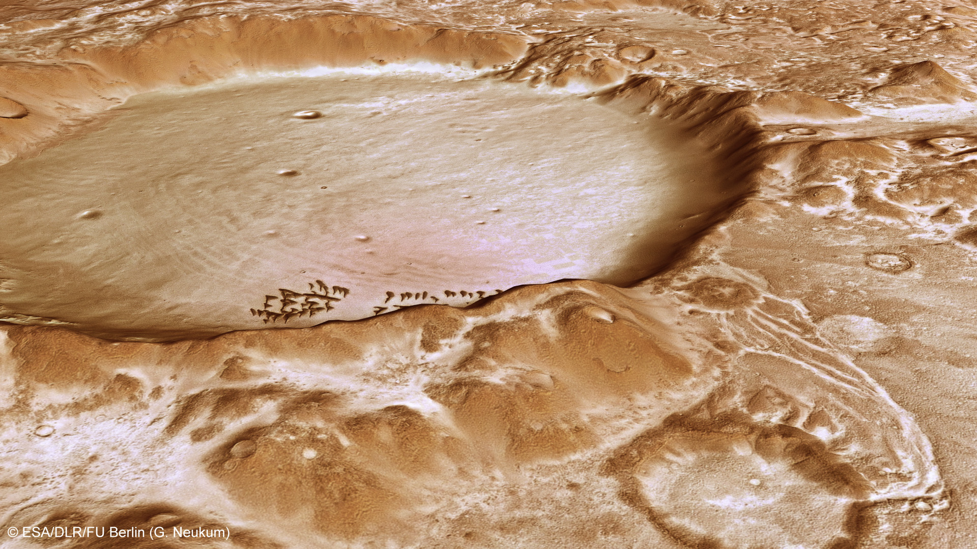 Mars Mountains Look Frosty in New Images