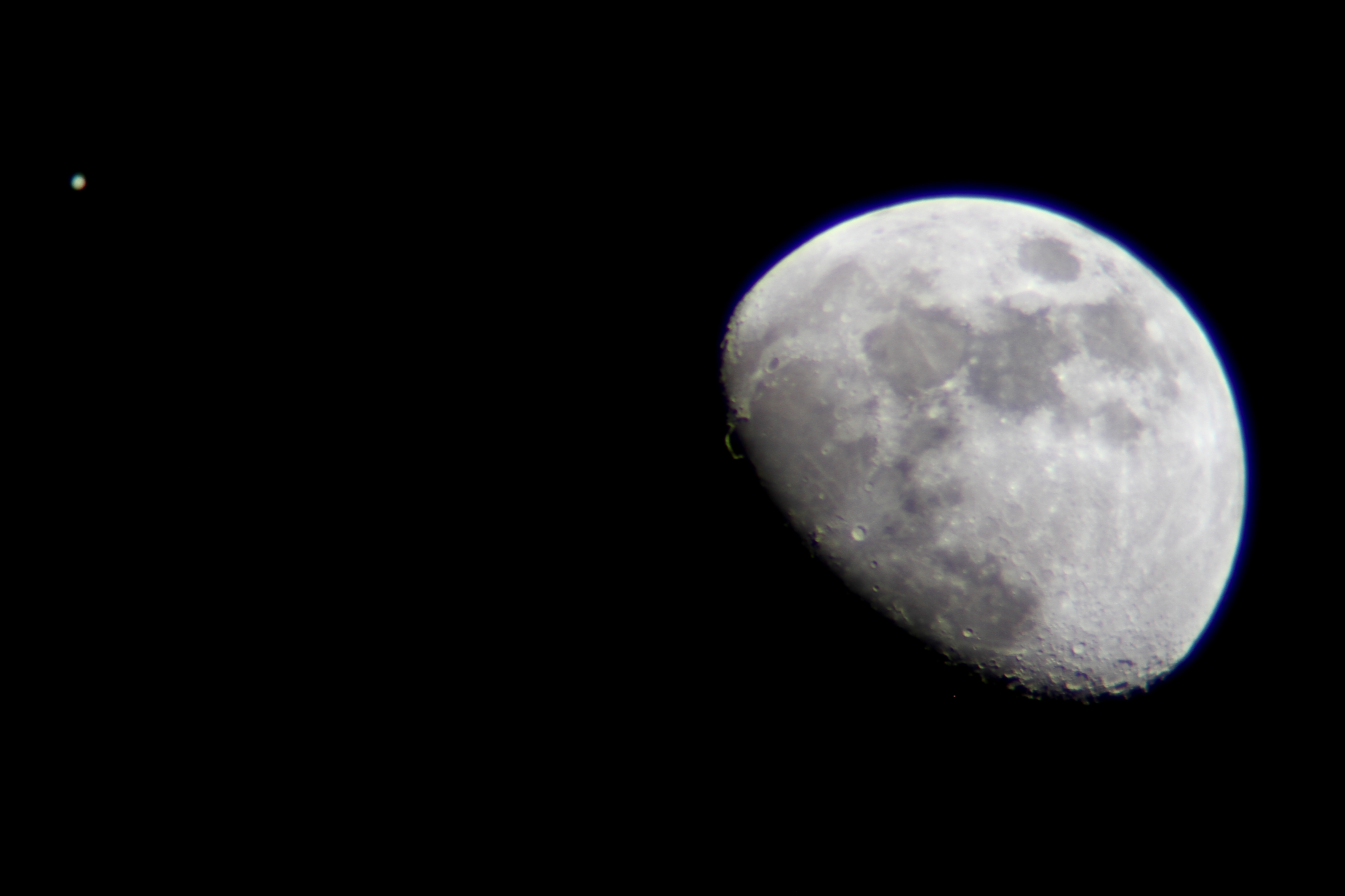 Jupiter Near the Moon over L.A.: Matt Hartman