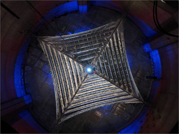 An early prototype of L’Garde solar sail is evaluated in a vacuum chamber at the NASA Glenn Research Center’s Plum Brook Facility in Sandusky, Ohio. This test article is a quarter the size of the sail the company plans to fly in 2016.