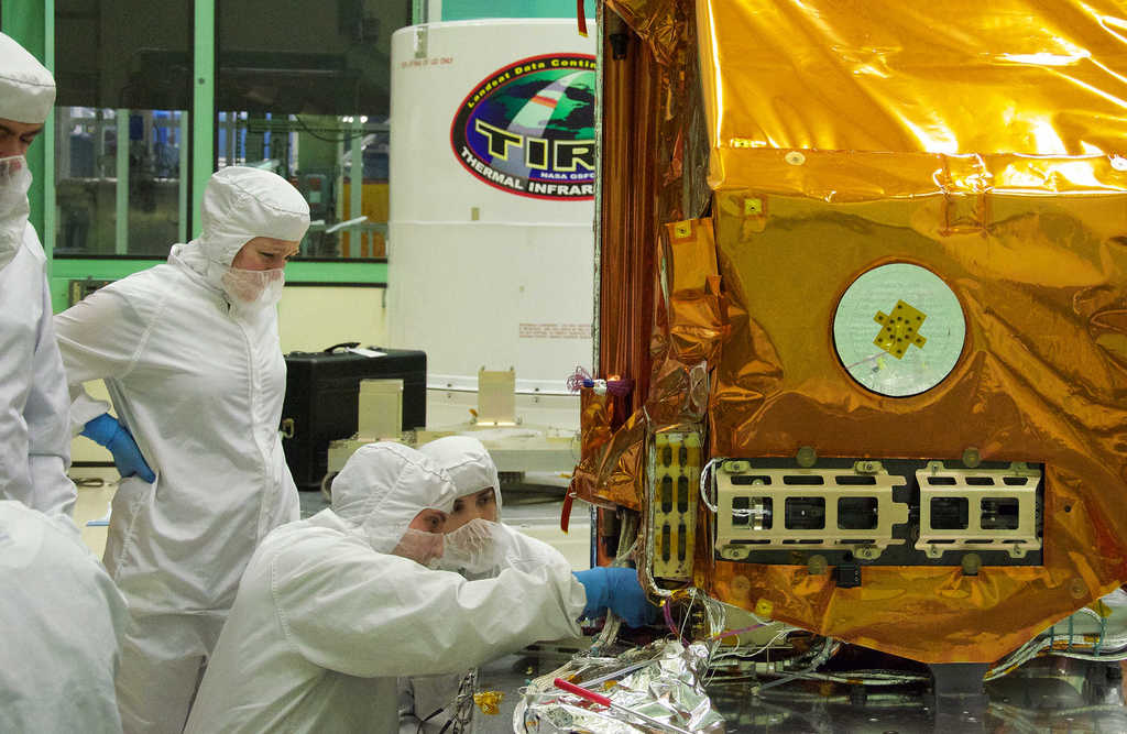 Assembly of Landsat's TIRS Instrument