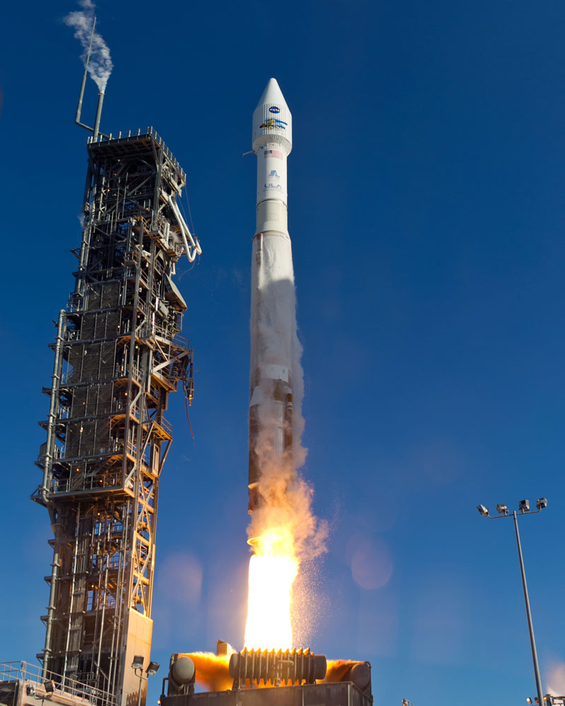 Atlas 5 Rocket With Landsat Payload Launches