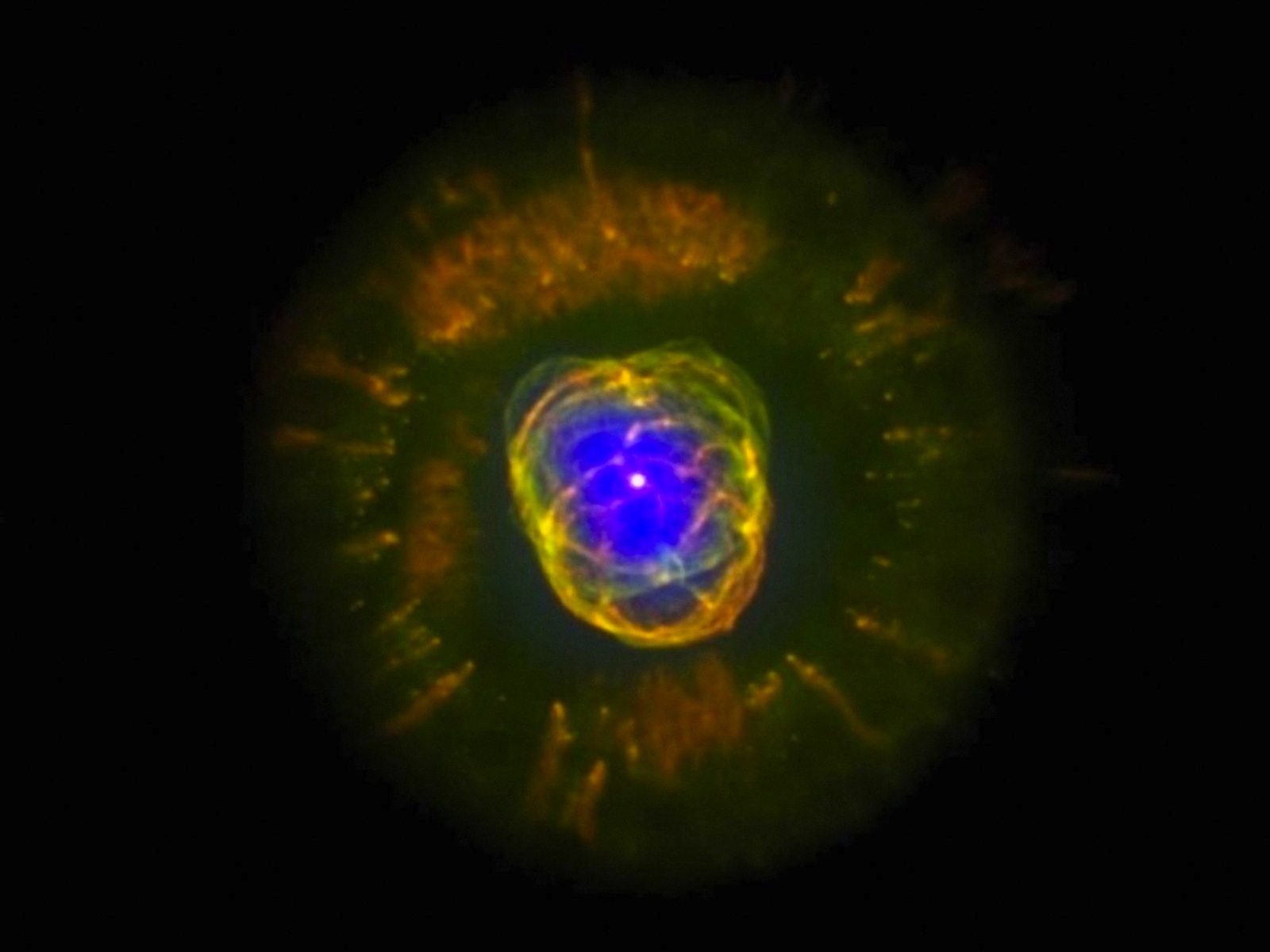 Hot interior of the Eskimo Nebula