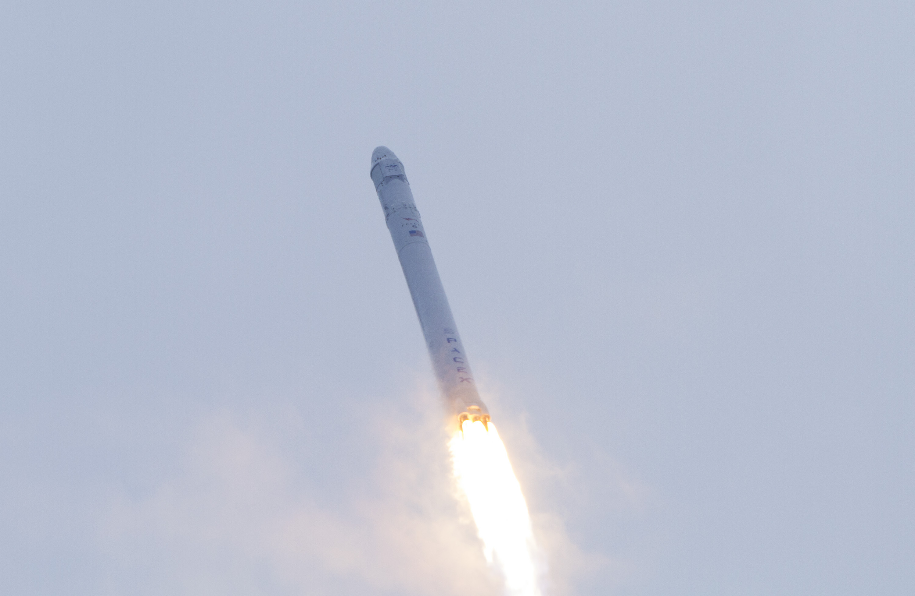 SpaceX Falcon 9 Launches Dragon CRS-2