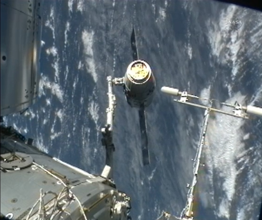Dragon Capsule Moves Into Position: CRS-2