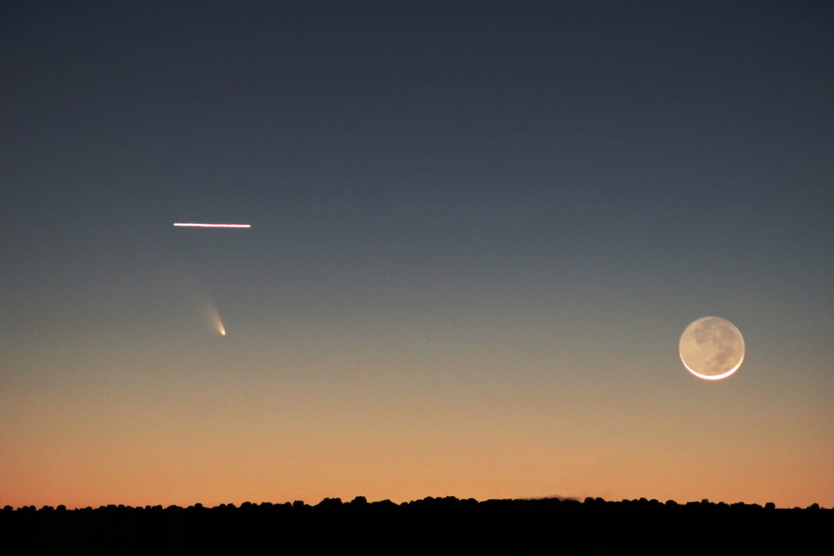 Moon, Airplane and Comet Pan-STARRS Over Rio Rancho, NM