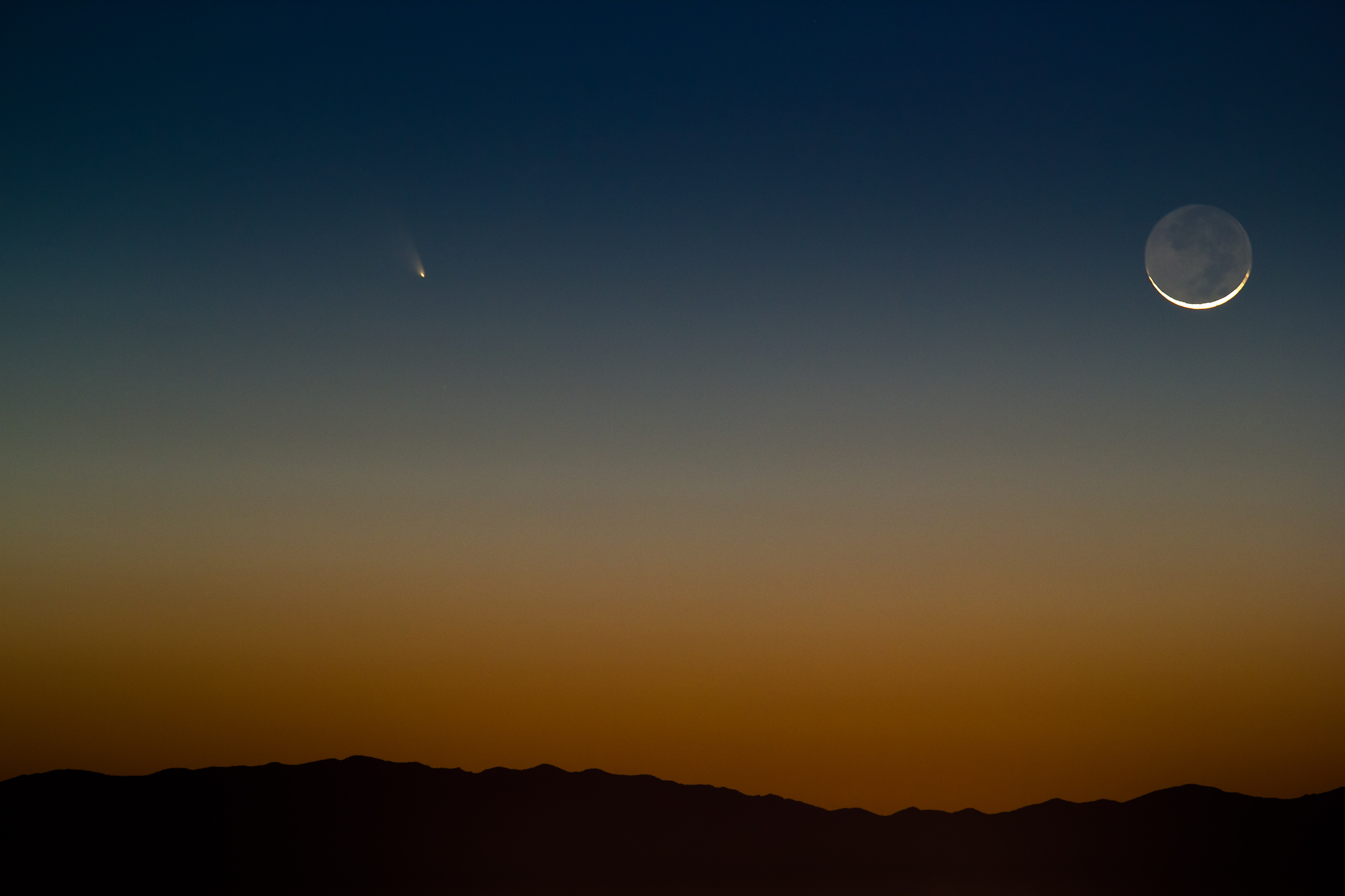 Moon and Comet Pan-STARRS Over Las Vegas