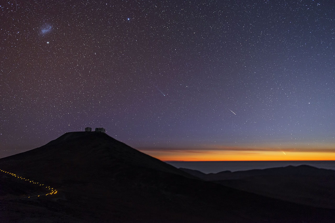 Comets Lemmon and Pan-STARRS Over Paranal Observatory