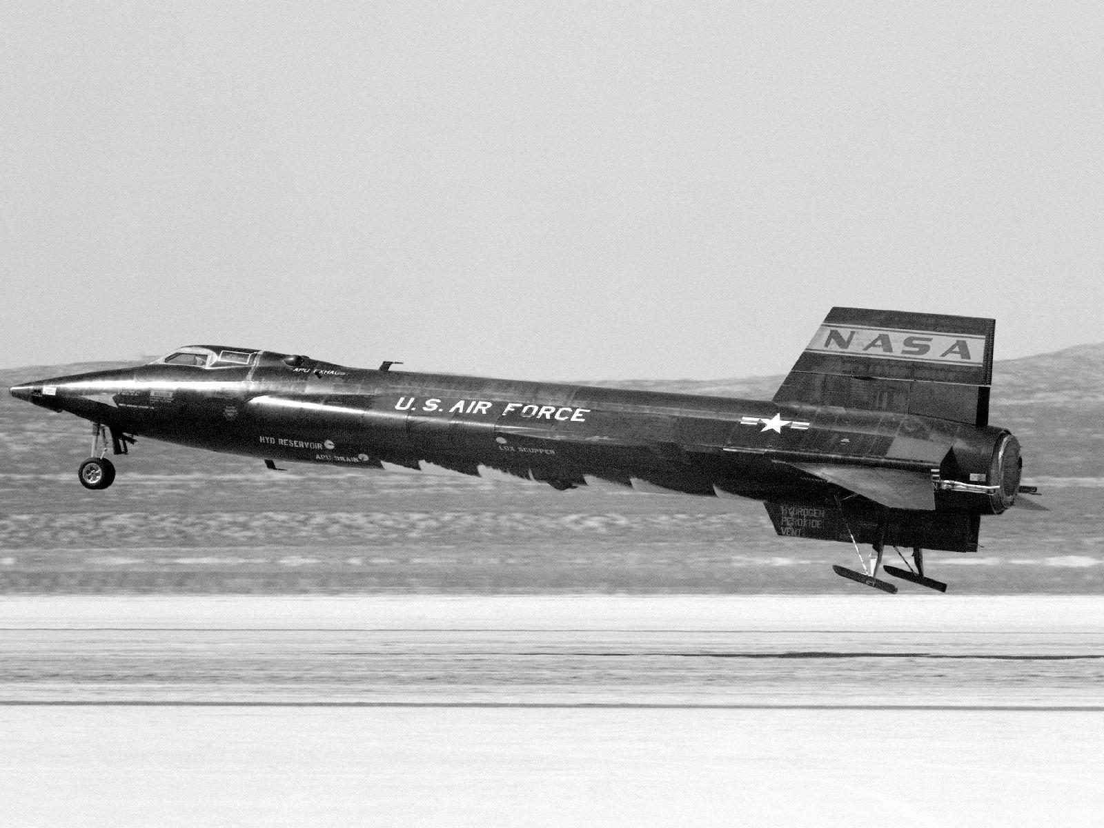 Photos X 15 Rocket Plane Reaches Space In Test Flights
