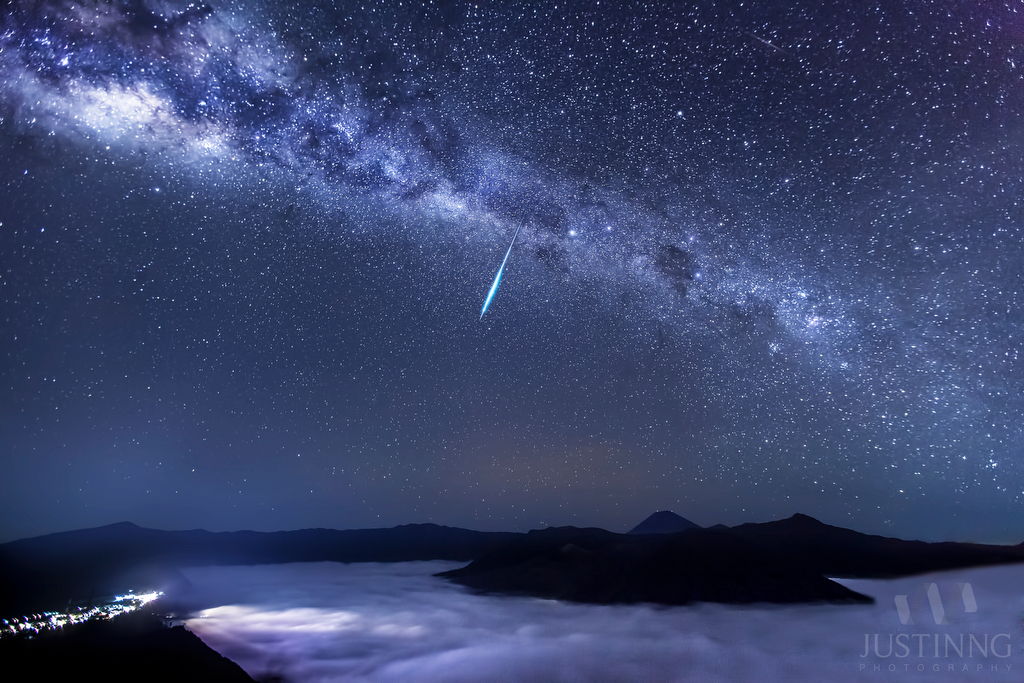 Halley's Comet Legacy: Photos of Eta Aquarid Meteor Shower