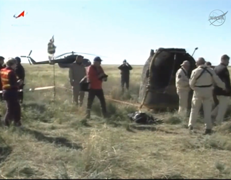 Soyuz Spacecraft on Earth: Expedition 35 Landing