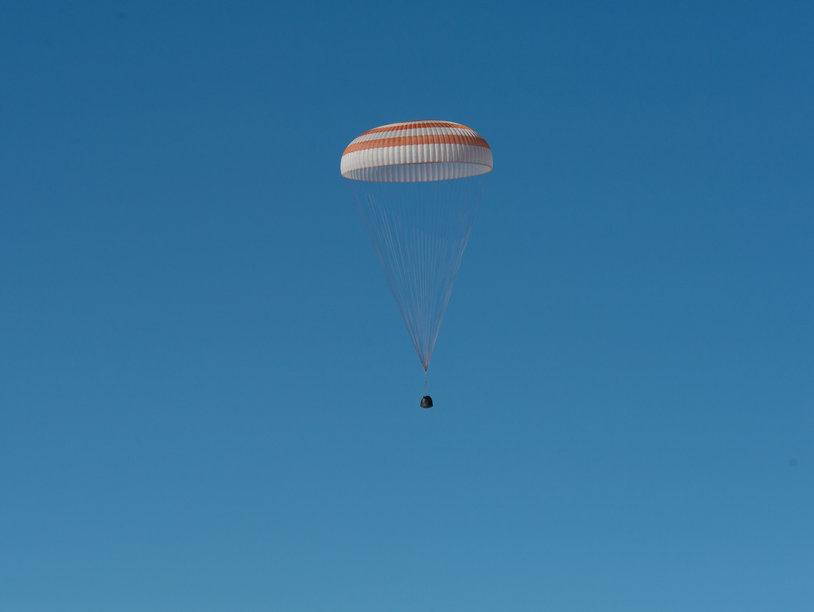 Expedition 35 Landing