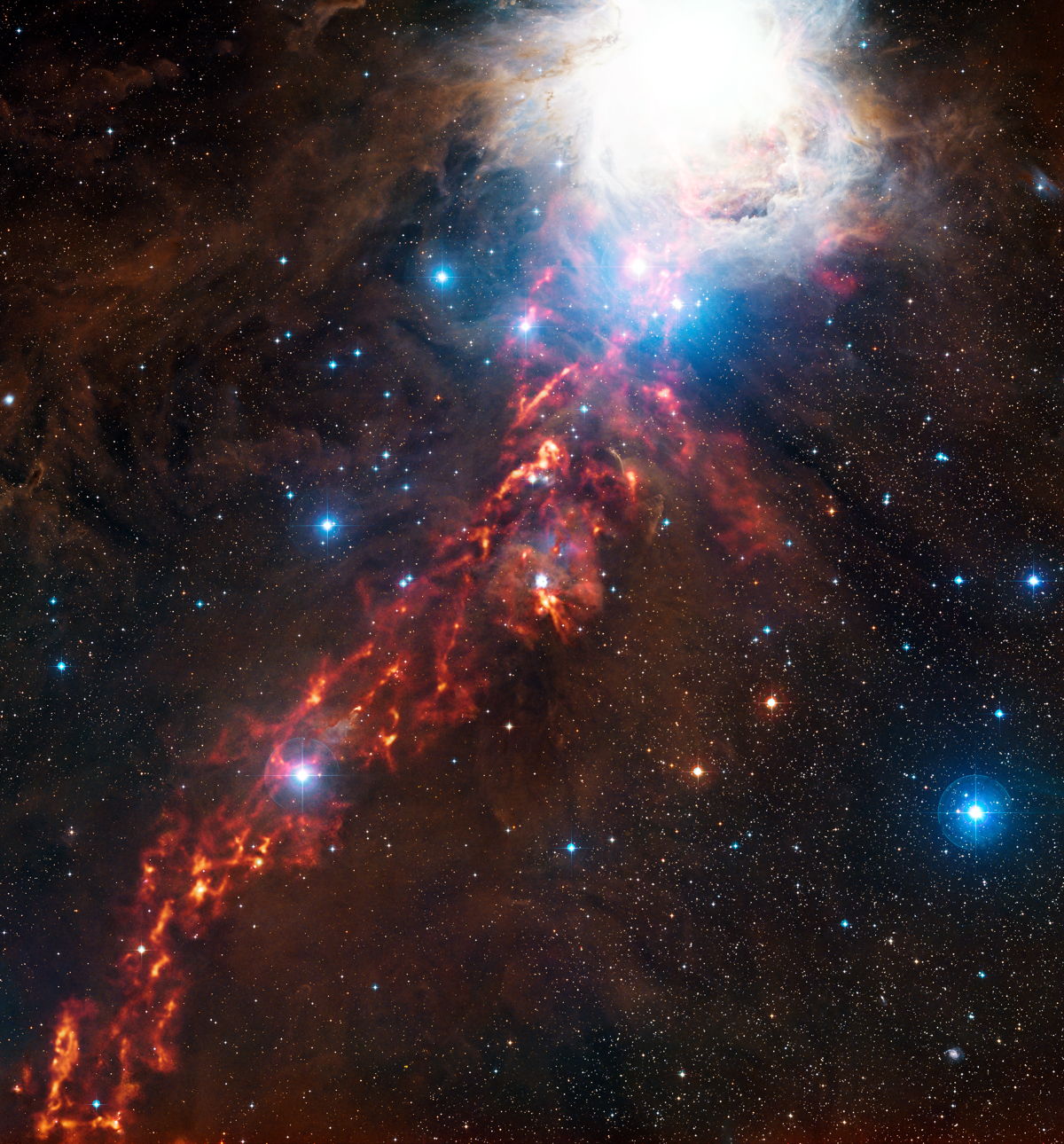 Telescope Reveals Spectacular 'Fiery Ribbon' in Orion Nebula (Photos)