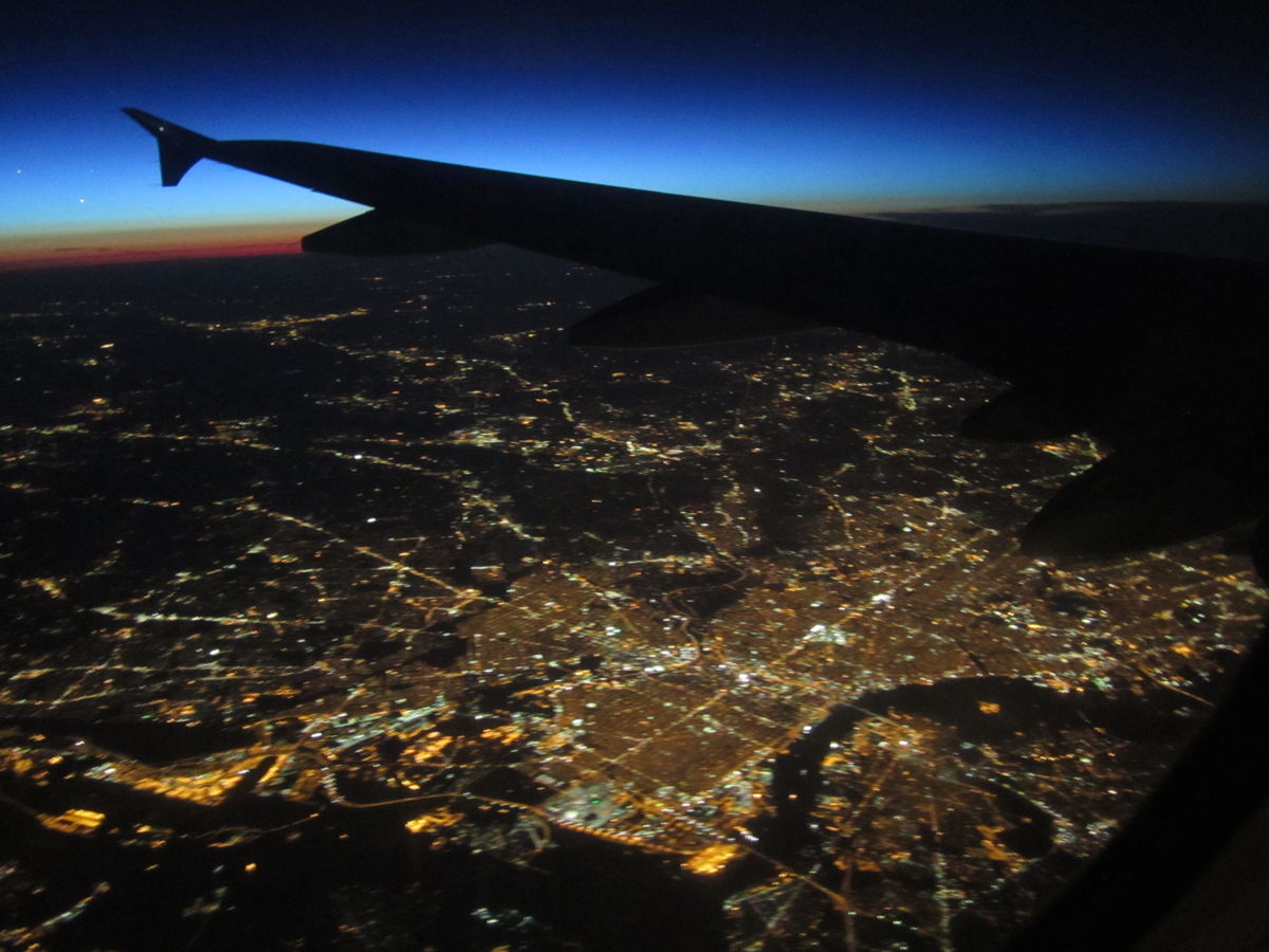 Mercury, Venus, Jupiter and Humans Seen From the Air