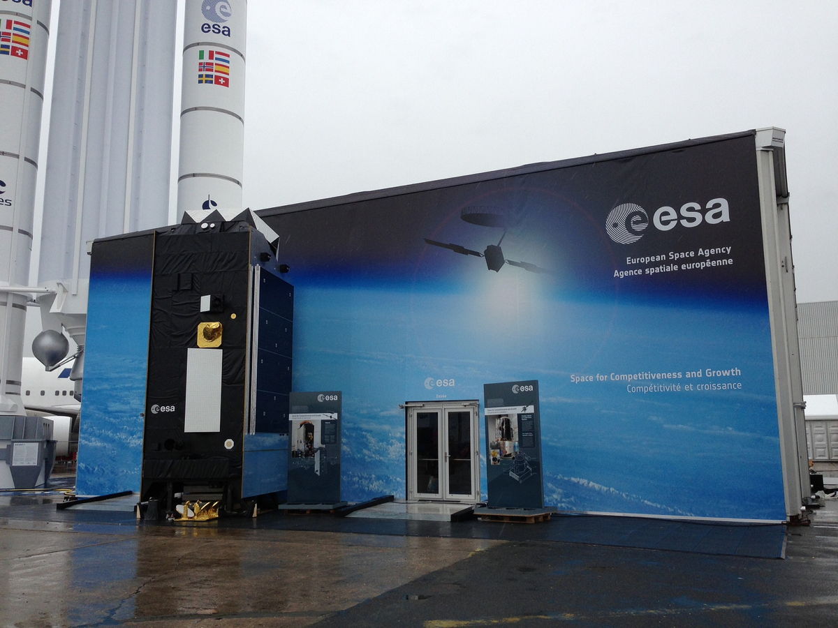 Alphasat Model, External View of the Pavilion