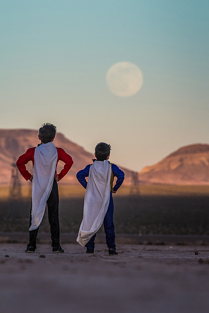 Super Kids See Supermoon