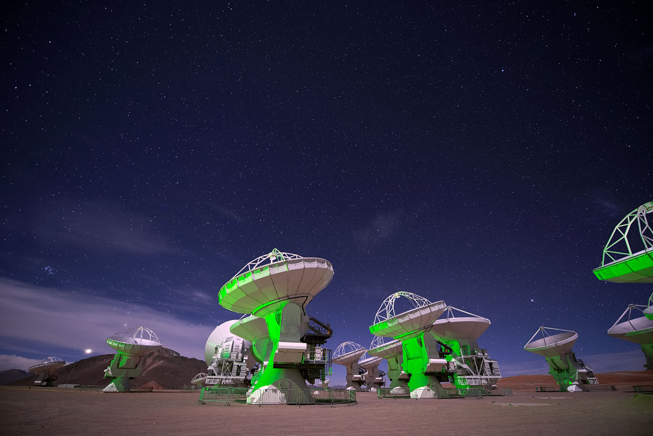 ALMA Antennas in 'Hidden Universe'