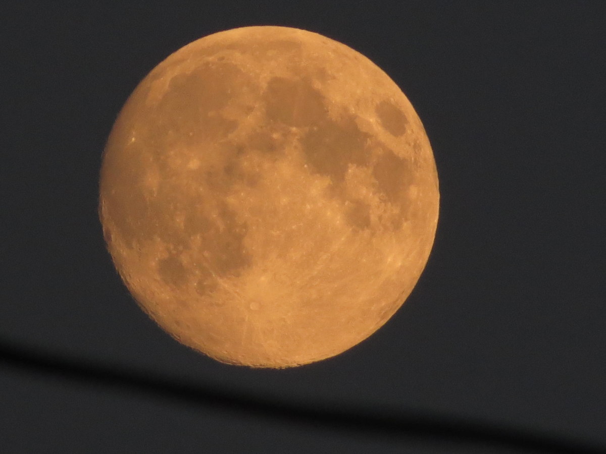 Blue Moon of August 2013 Photographed by Amy Valentin
