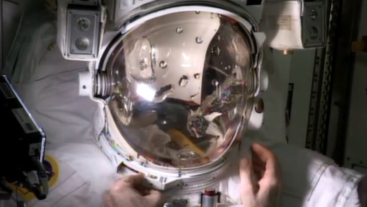 Spacesuit Helmet Water Leak Test