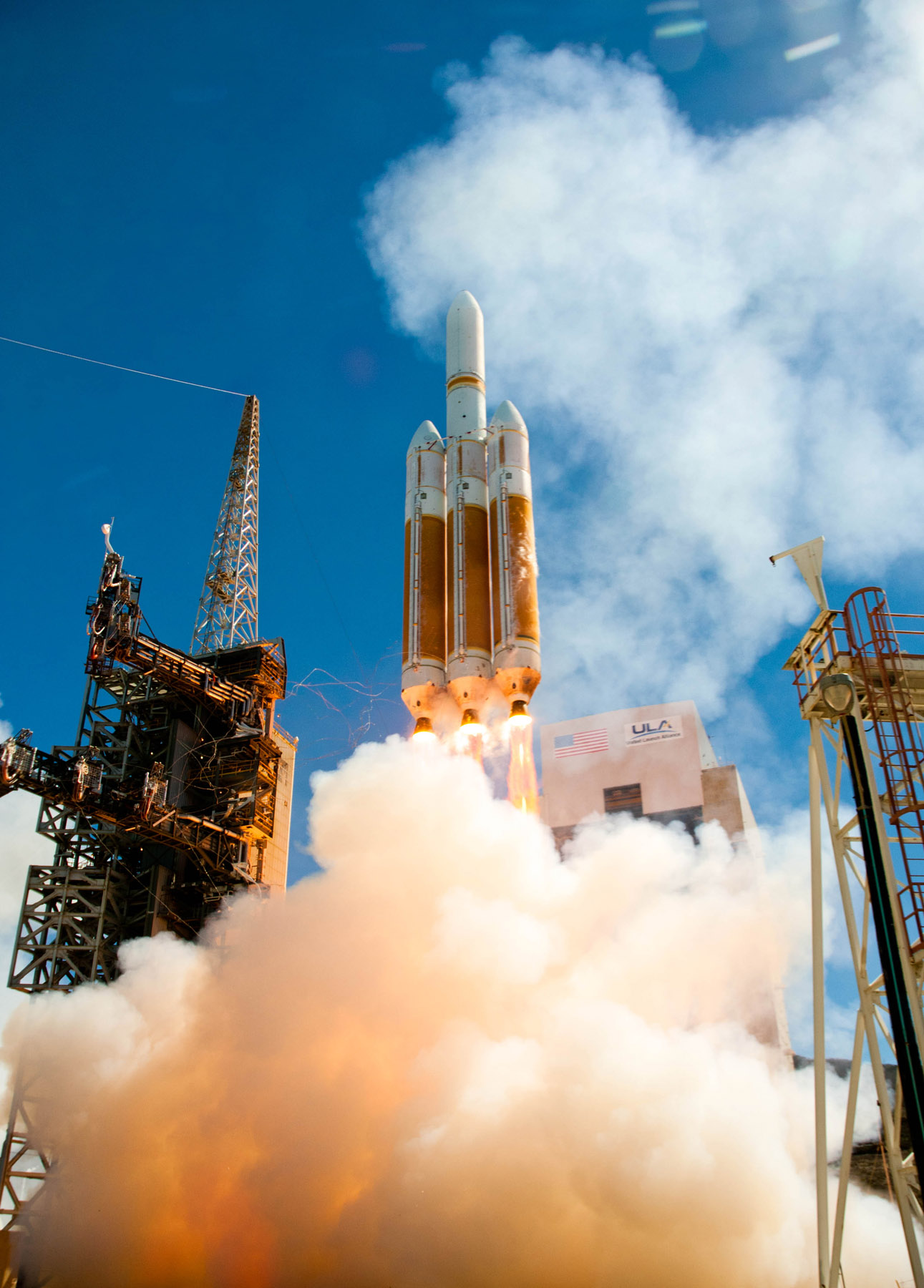 Delta 4 Heavy Rocket Lifts Off