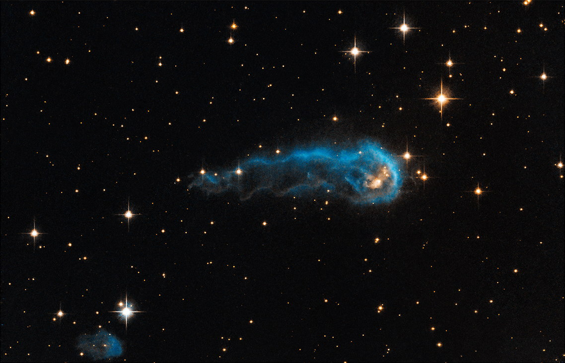 Hubble Telescope Spots 'Cosmic Caterpillar' 6 Trillion Miles Long