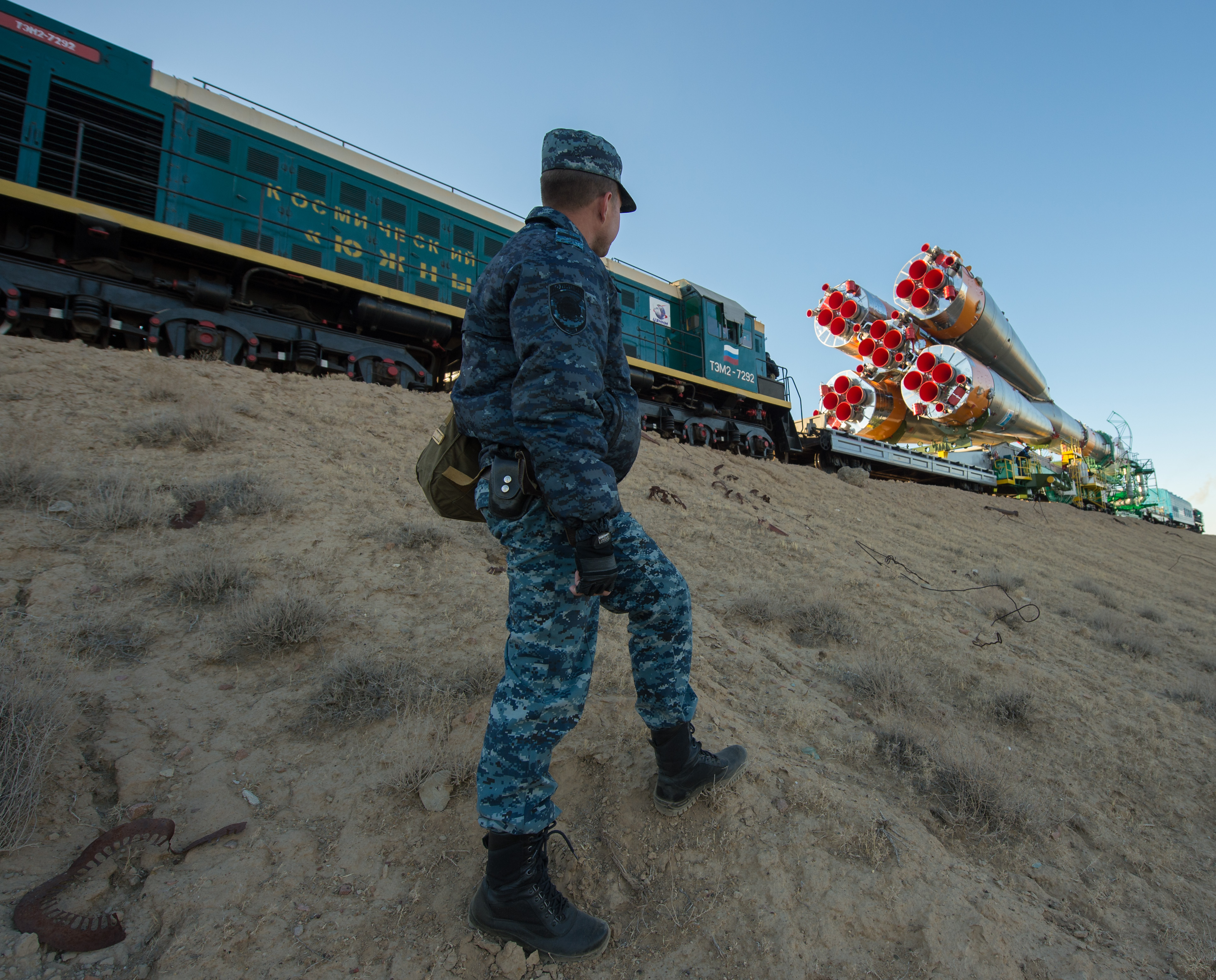 Expedition 37: Russian Soldier Watches Soyuz Rollout