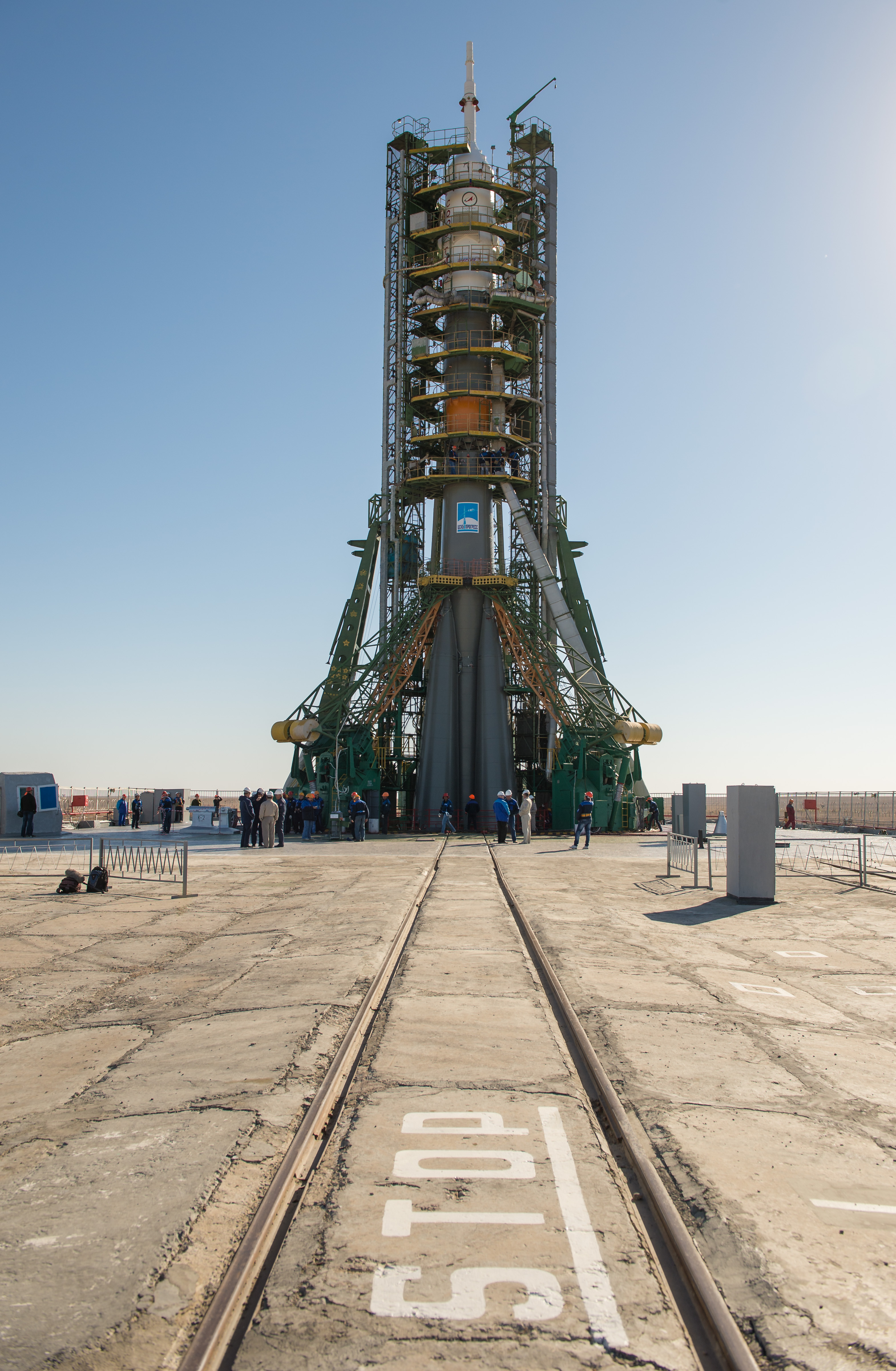 Expedition 37: Gantry Mechanisms Secure Soyuz at Launch Pad