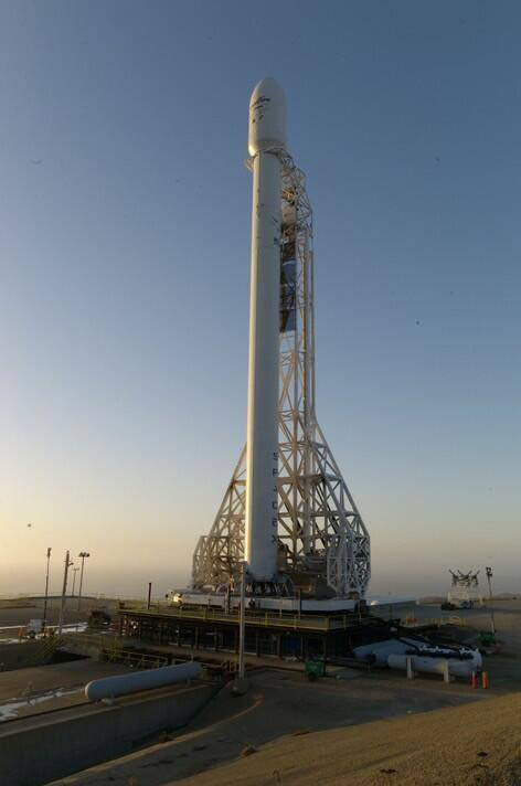 SpaceX Falcon 9 Rocket V 1.1 Atop Pad