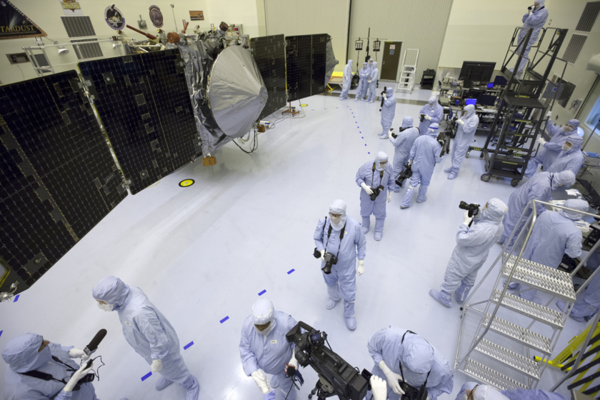 NASA Mars Maven Orbiter Meets Reporters