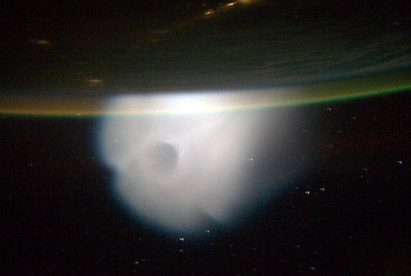 Mike Hopkins Captures Photo of Post-Launch Cloud