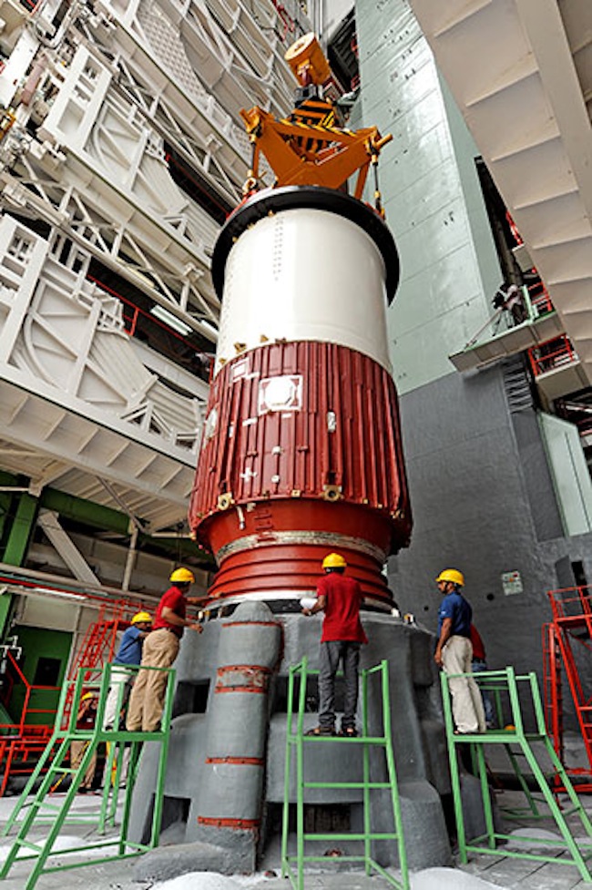 PSLV-C25 Nozzle Placement