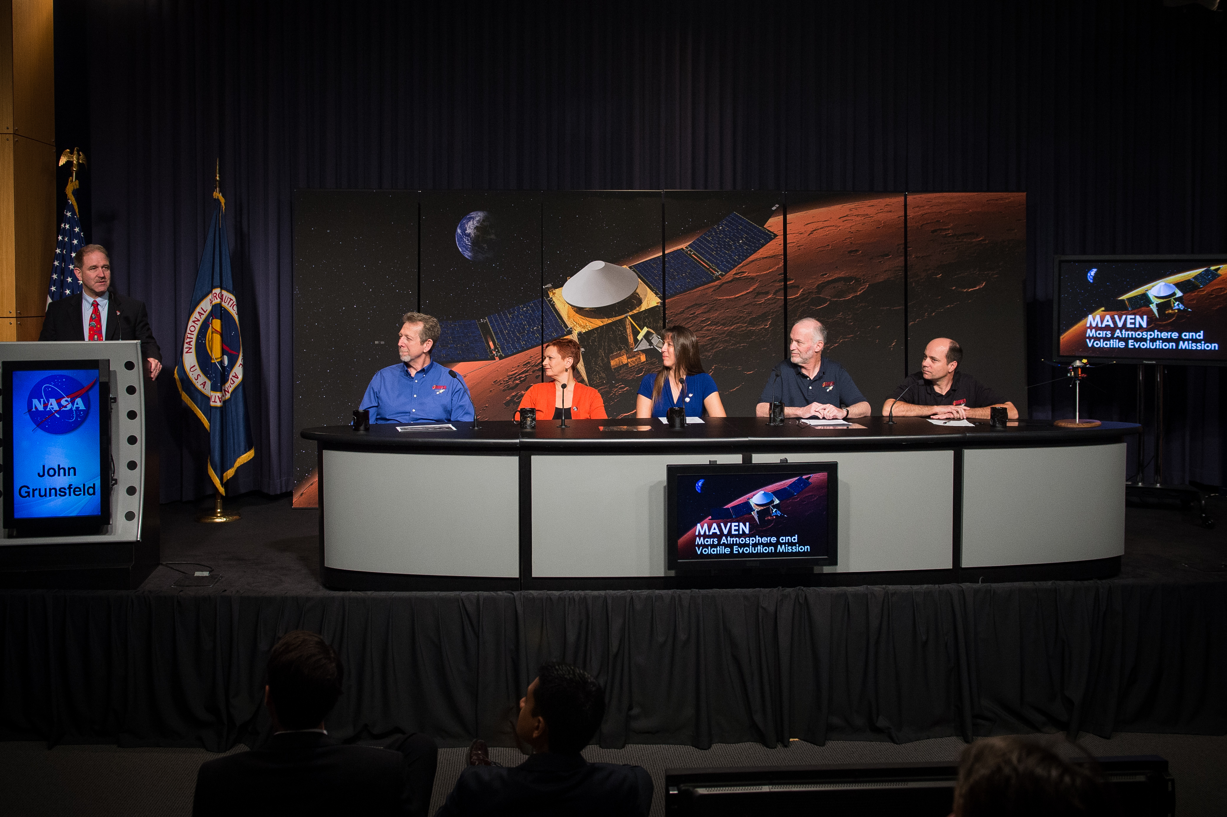 MAVEN Press Briefing: Grunsfeld Introduces Panel