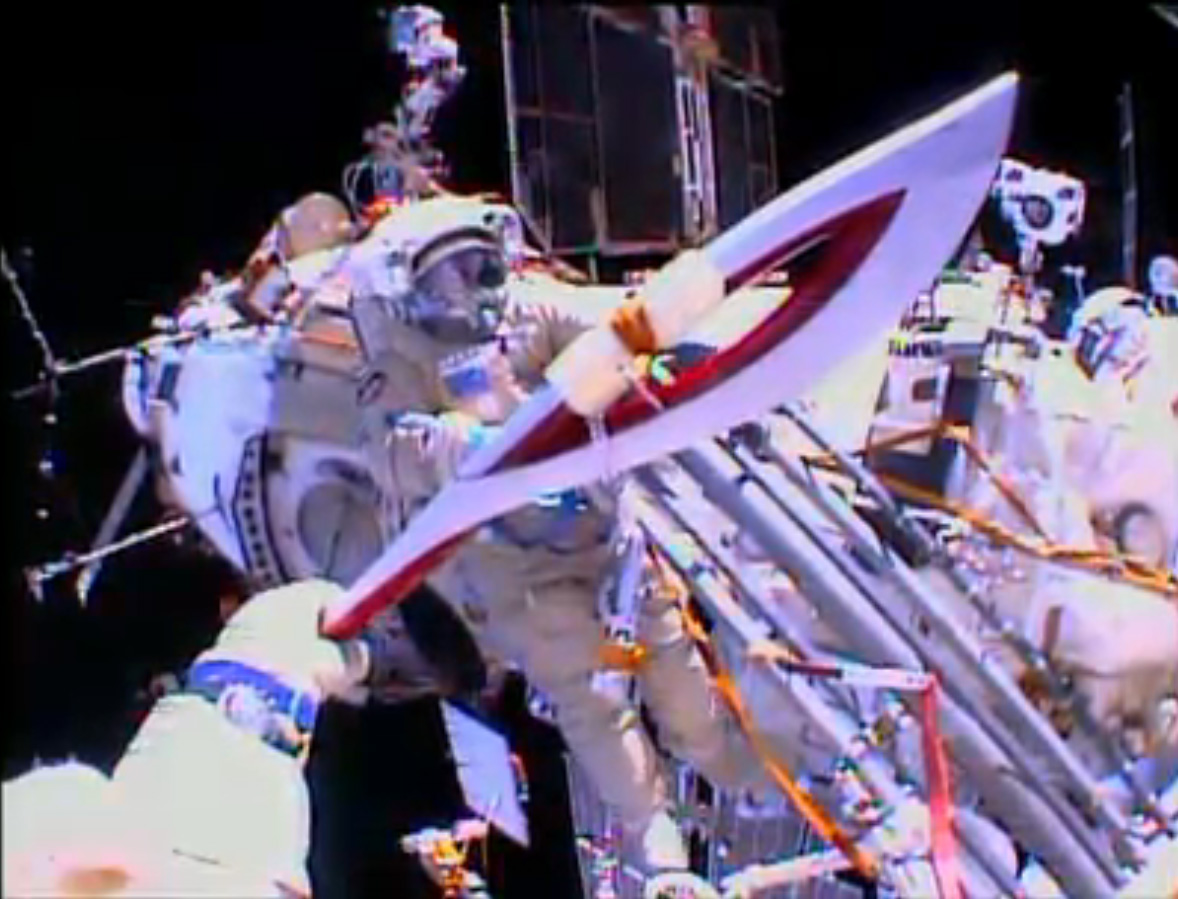 Olympic Torch in Space: Nov 9, 2013