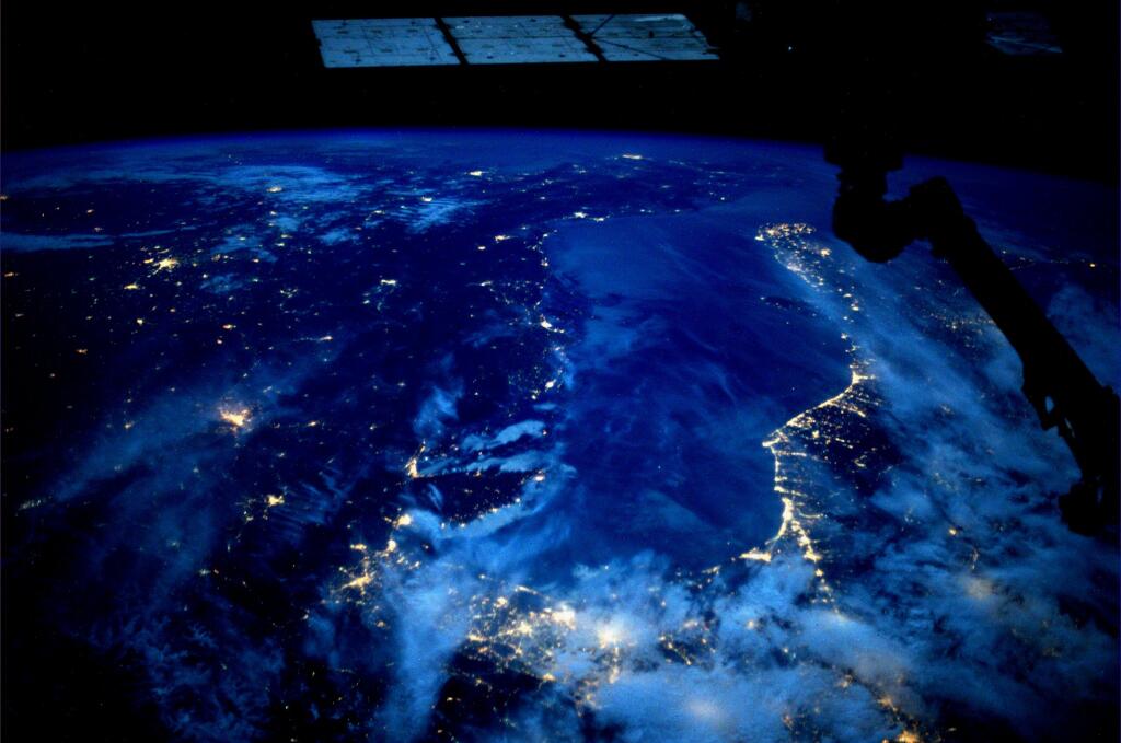 Karen Nyberg Tweets Stunning Image of the Adriatic Sea
