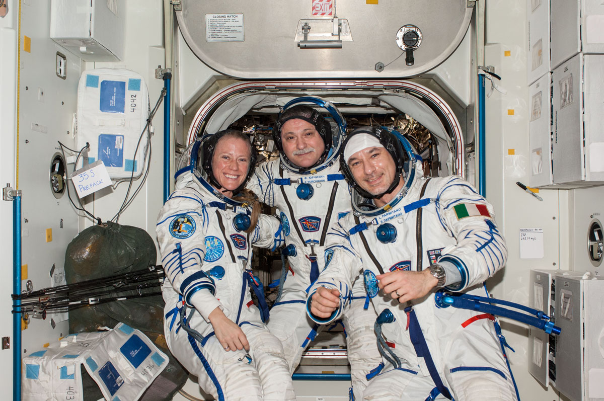 Expedition 37 Crew Portrait