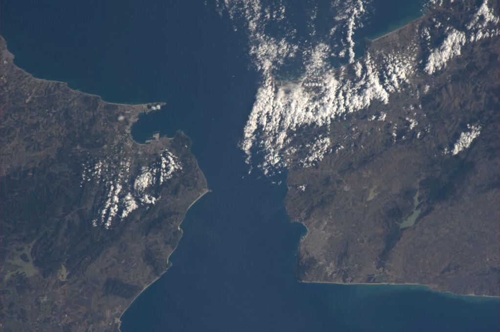 Rick Mastracchio on ISS: Strait of Gibraltar