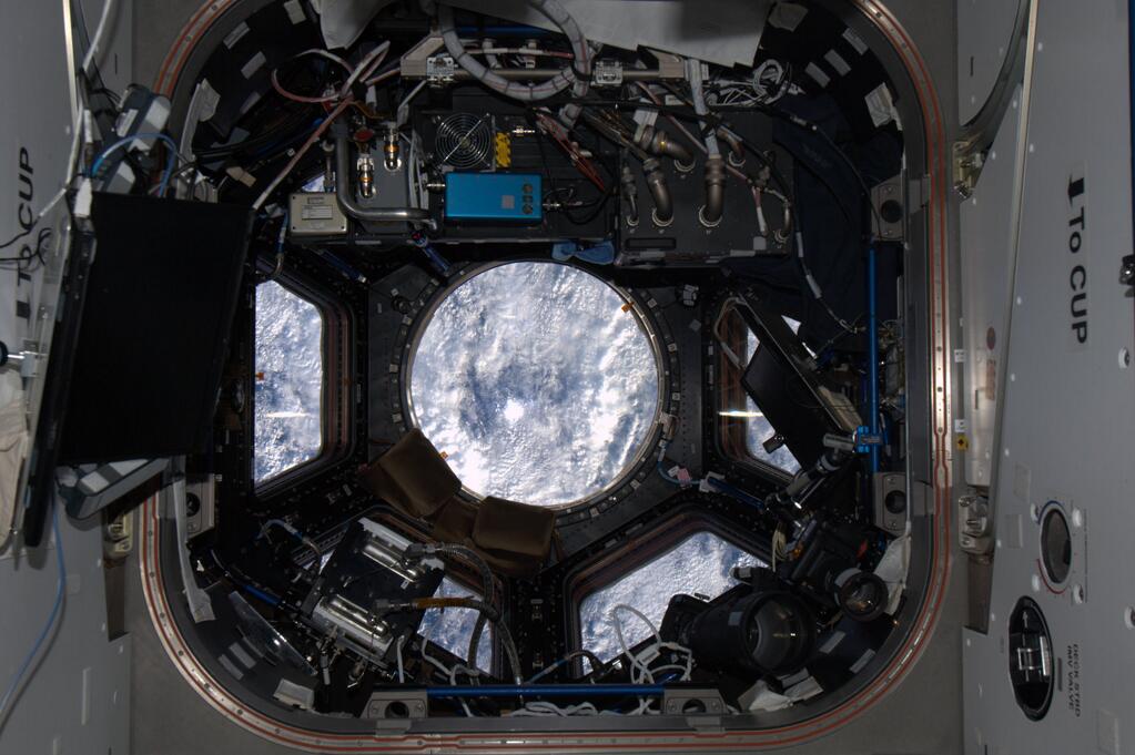 Rick Mastracchio on ISS: Bench Press View