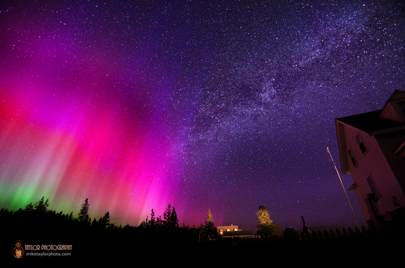 When photographer Mike Taylor captured this image, he saw "dancing lights" in the sky that waved a bit like curtains.