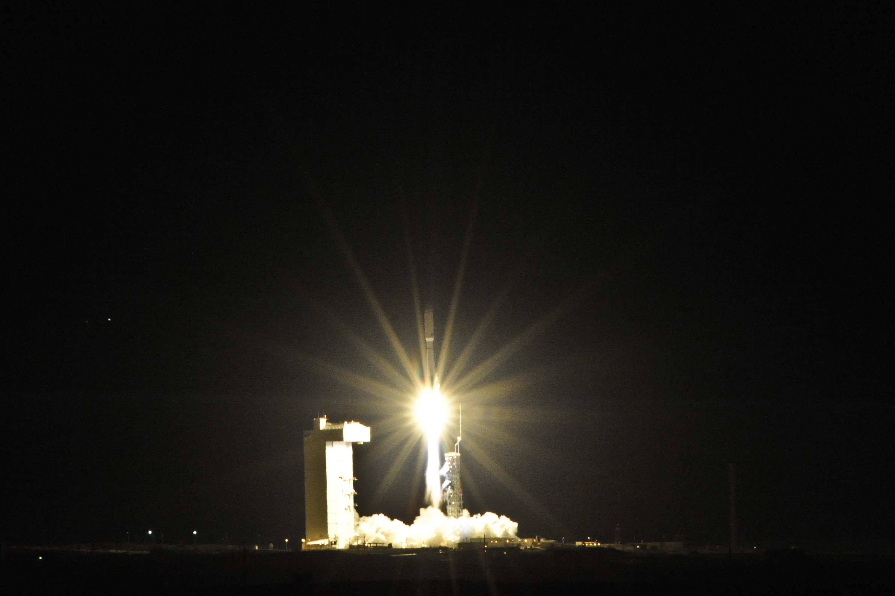 Atlas 5 Rocket Launches Air Force's NROL-39 Spysat