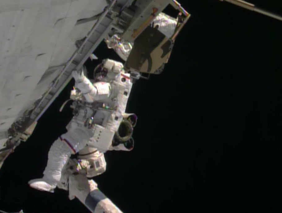 Rick Mastracchio Outside Space Station