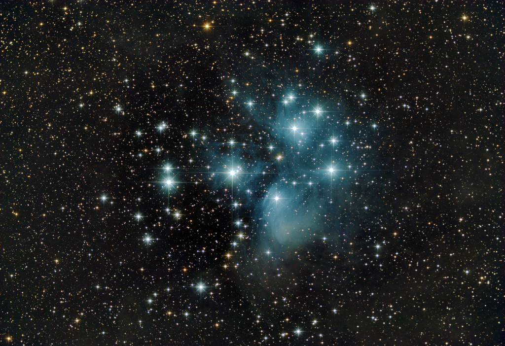 Pleiades Star Cluster Sparkles in Amazing Stargazer Photo