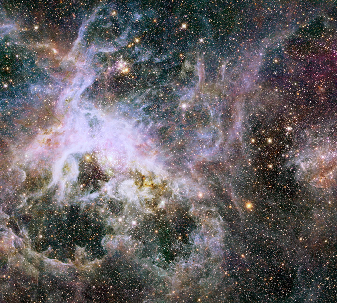 Hubble Telescope Captures Spectacular Views of Spidery Tarantula Nebula (Photos)